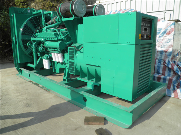 多祥镇发电车出租-柴油发电机组在使用的过程中应该做好哪些防护工作