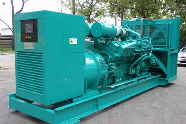 多祥镇柴油发电机组电压不稳定怎样维修？